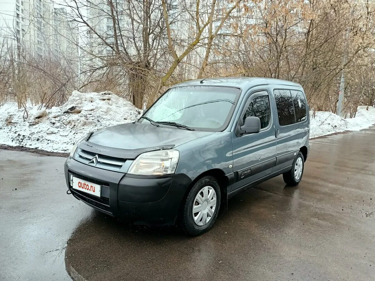 Минивэны до 300 тысяч рублей. Nissan минивэн 2002 года. 7 местный ниссан серена. Nissan serena 2002. Хендай дизельные модели.