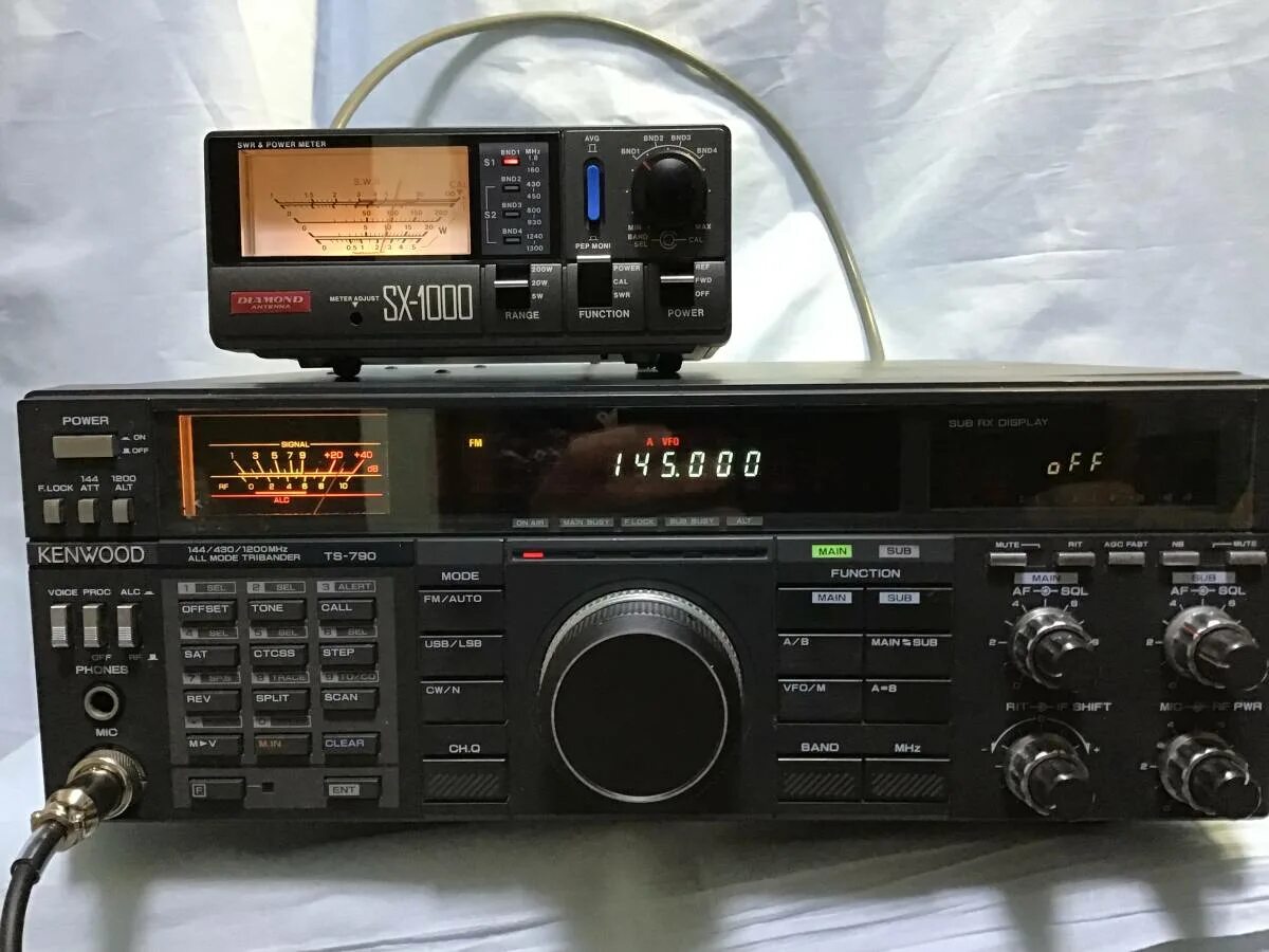 Трансивер ts. Трансивер kenwood ts-590s. трансивер кенвуд 450 с.