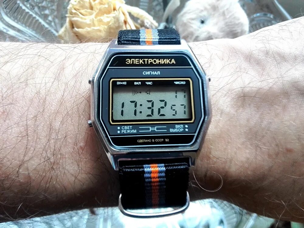 электроника 55д техночас. электронные часы форум. электронные часы "электроника 5" (тёмно-синее стекло). часы электроника 5 модель 29367. часы электронные старинные.
