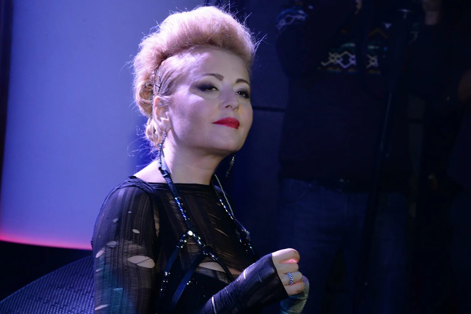 Певица варум. Стрижка анжелики варум 2021. Певица варум. Пикси варум. Варум фото сейчас.