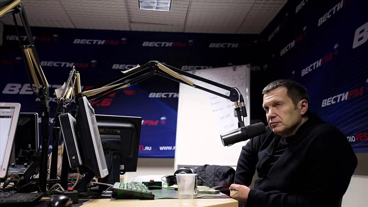 Видео канал радио. Телерадиоведущий соловьев. ведущий на радио соловьев.