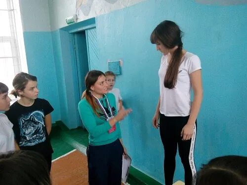 Элжур вольновская школа. Моу вольновская школа. Моу вольновская школа. Юный экозащитник. Электронный журнал вольновская школа джанкойского.