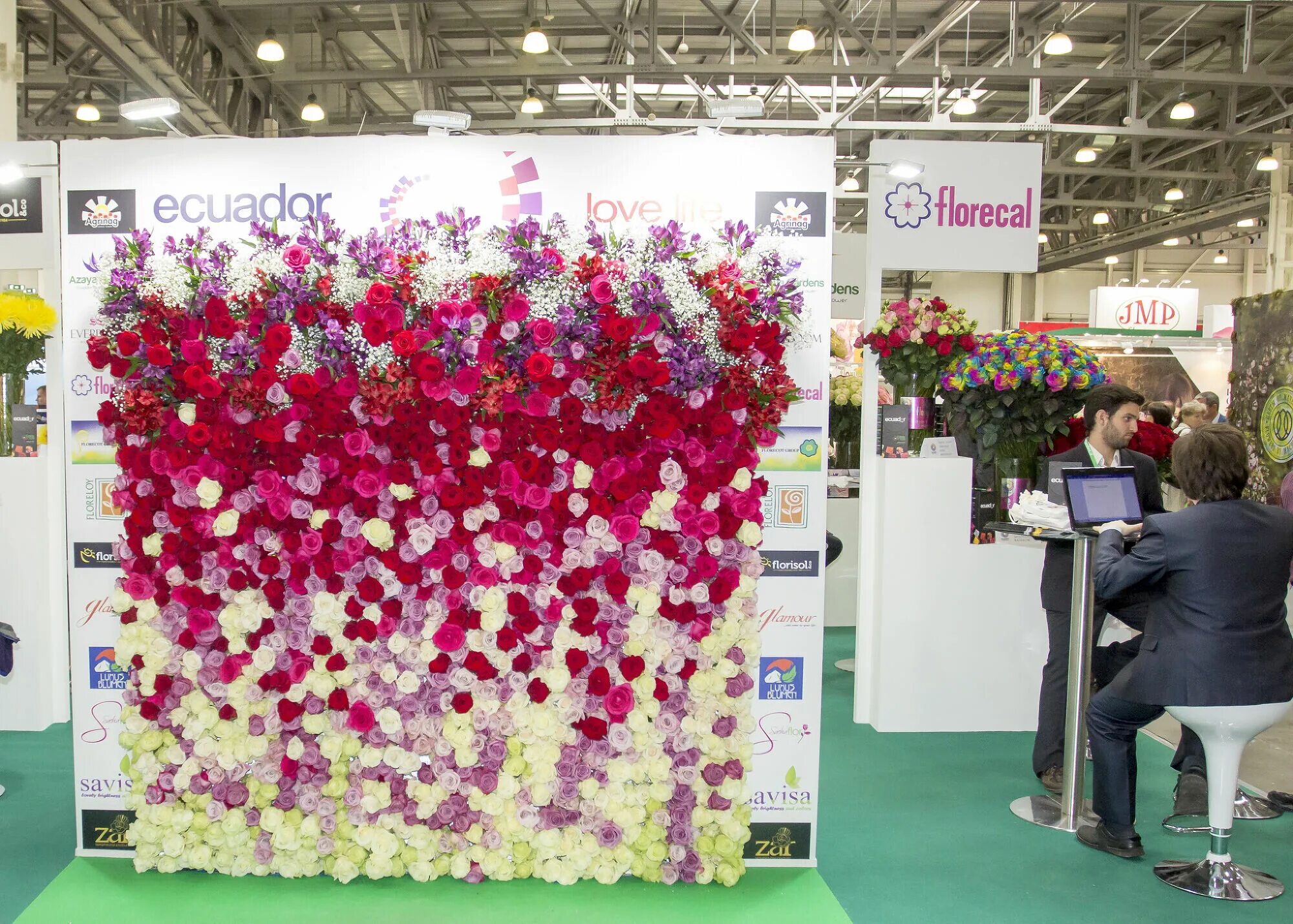 Крокус сейчас в москве выставка. Крокус Экспо 2022. FLOWERSEXPO ЦВЕТЫЭКСПО 2022. Крокус Экспо Москва цветы 2021. Выставка цветов в Крокусе 2022.