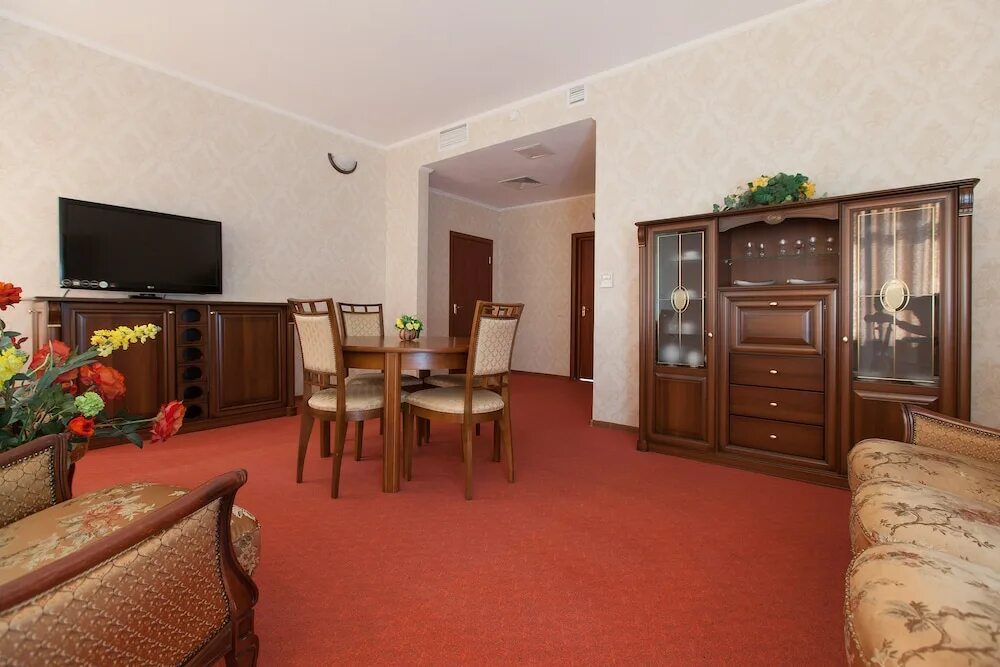 Петербургская гостиницы казань