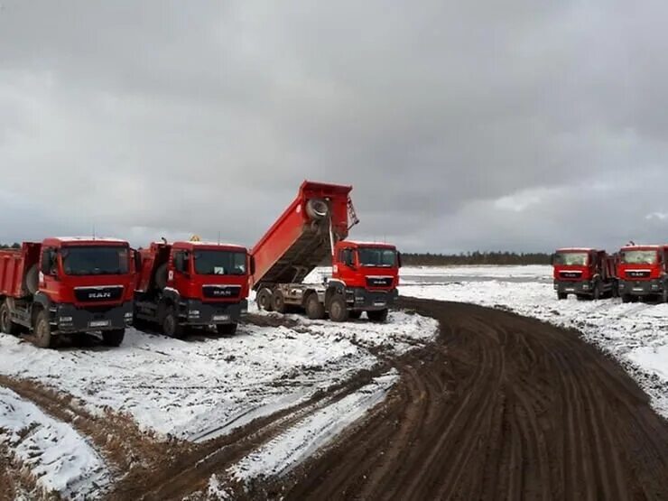 СТРОЙФИНАНСГРУПП Ханты-Мансийск. Отсыпка кустовых площадок Volvo. Самосвал на севере. Ман отсыпка. Вахта красноярский край водитель