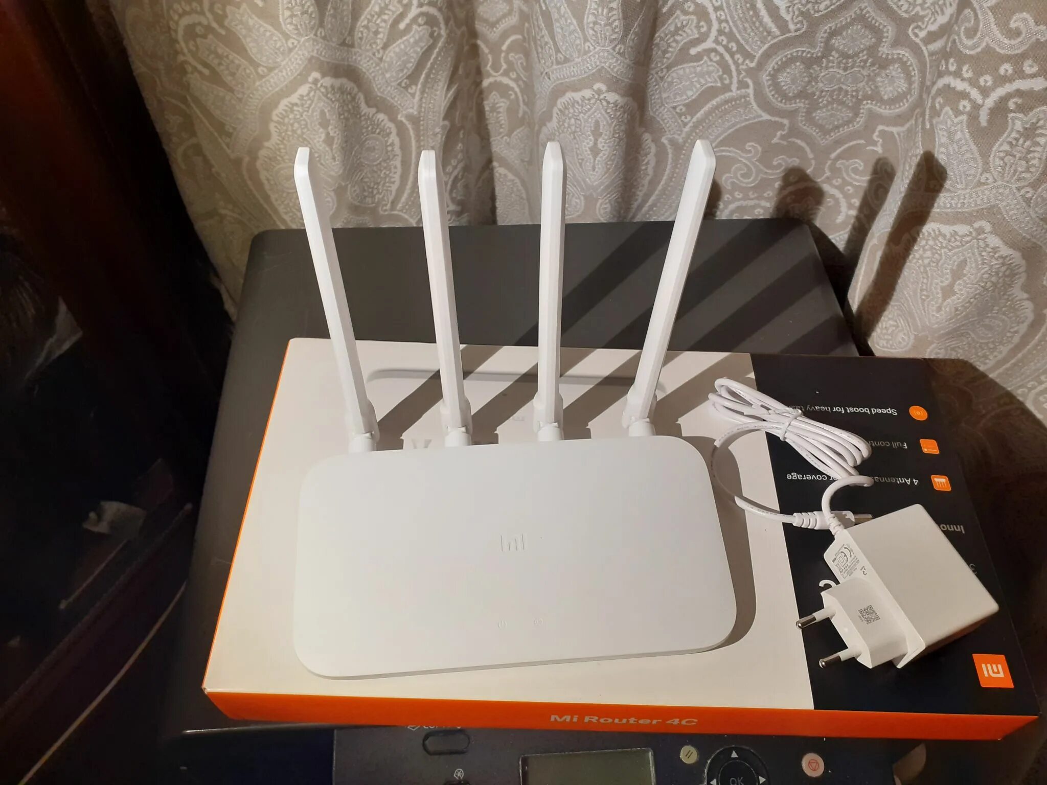 Xiaomi mi 4c роутер. Роутер mi Router 4c. Xiaomi mi WIFI Router 4c. Роутер Xiaomi mi Router 4c dvb4231gl White.