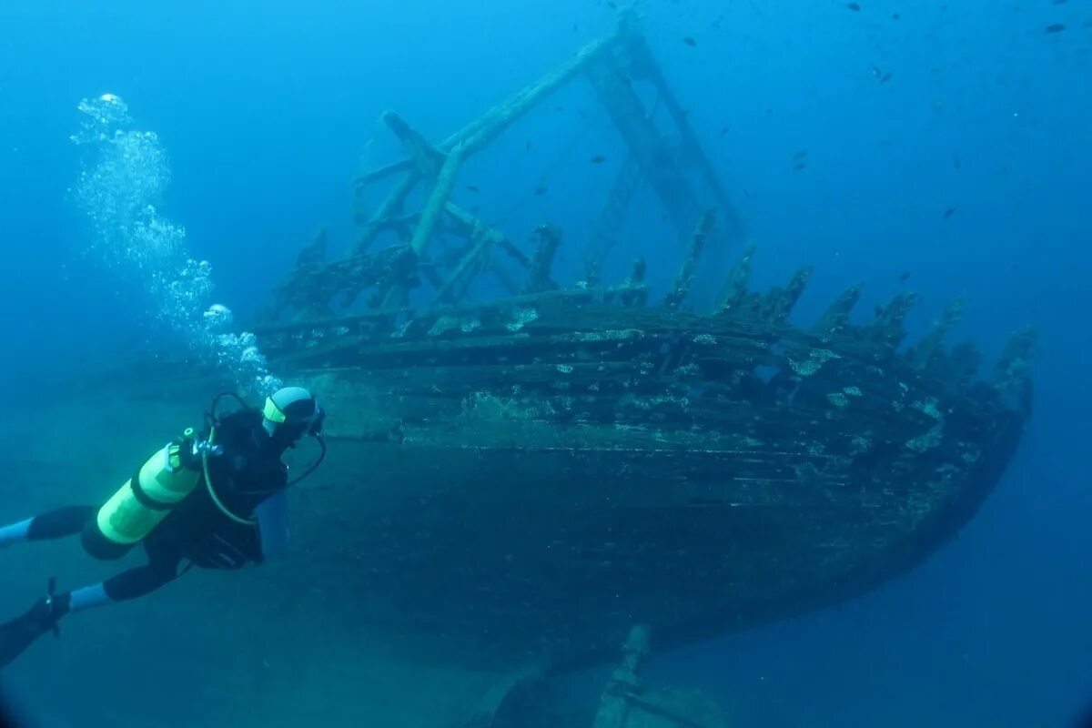 Погрузиться на дно океана. Остров затонувших кораблей, Мортон, Австралия.. Дайвинг в Кемере к затонувшему кораблю. Дайвинг затонувший корабль Шри-Ланка. Корабли затонули Океаник.