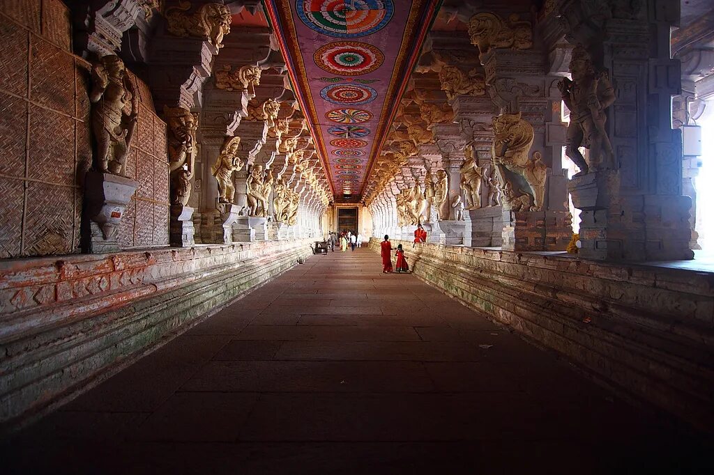 Great temple. Рамешварам Индия храм. Храм Шивы в Рамешварам. Храм Рамешварам колонны. Храм Рамешварам 1212 колонн.