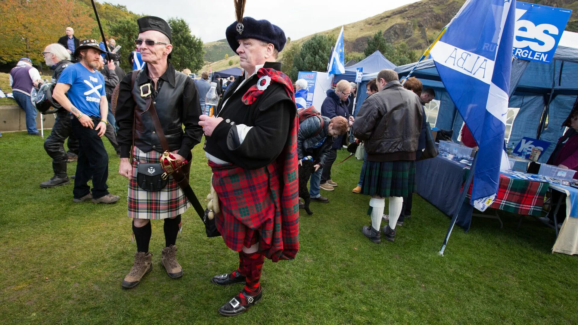 The scottish people. Горец шотландия килт. Шотландские волынщики картина. Население шотландии. Шотландия и шотландцы.