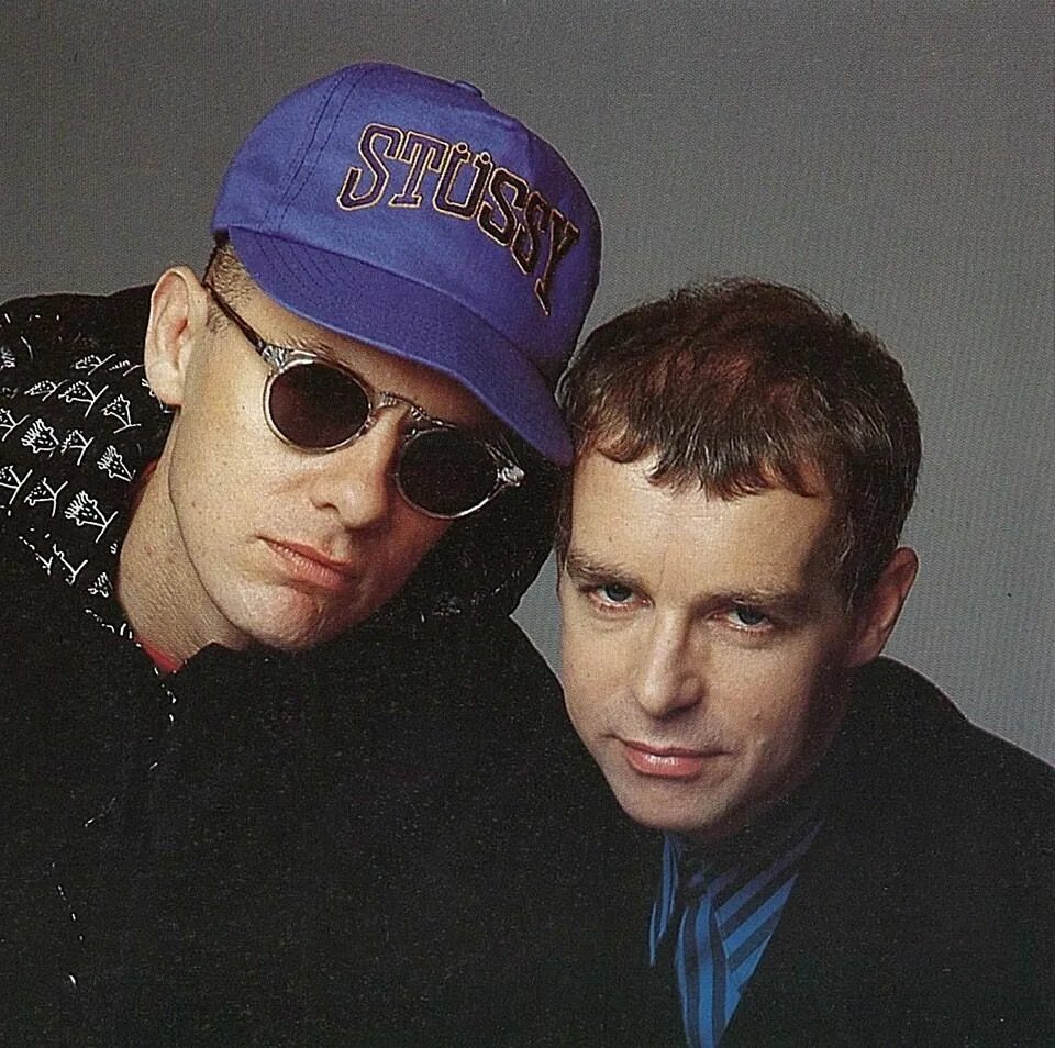 Петшопбойз слушать. Pet shop boys. Группа пет шоп Бойз. Солист пет шоп бойс. Pet shop boys сейчас.