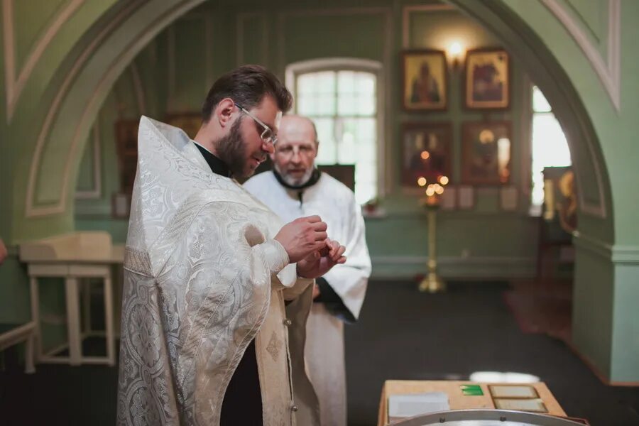 Екатерининский собор царского села. Священнослужители пушкинского района. Храм большое вознесение у никитских. Церковь сергия радонежского в пушкине внутри. Собор святой великомученицы екатерины в пушкине.