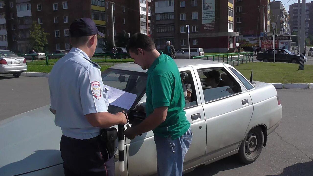 полиция осинники. машины осинники. машины осинники. машины осинники. город осинники осенью.