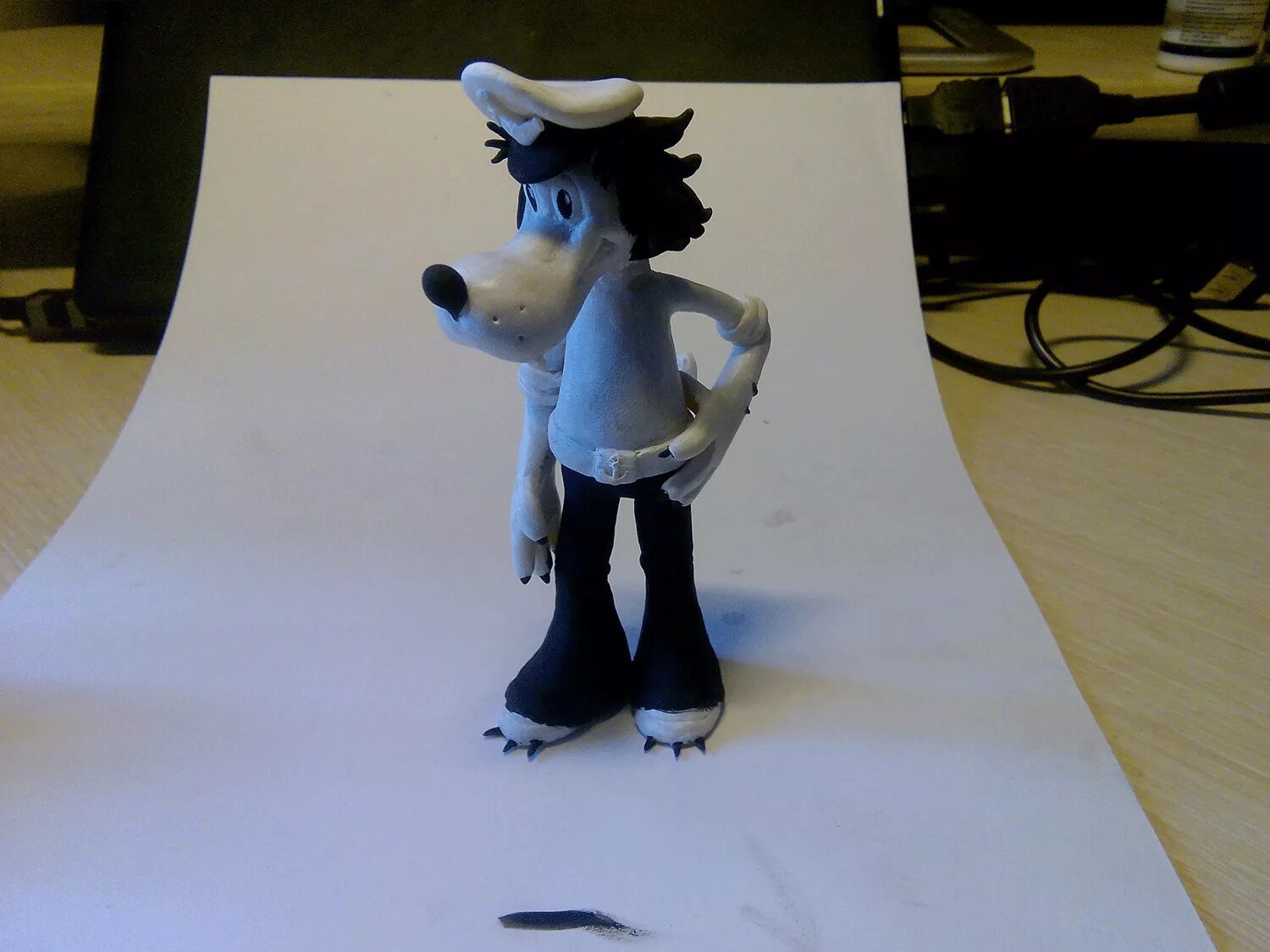 волк из ну погоди из пластилина. пластилиновый ну погоди. слепить ну погоди. волк и заяц ну погоди из пластилина. слепить ну погоди.