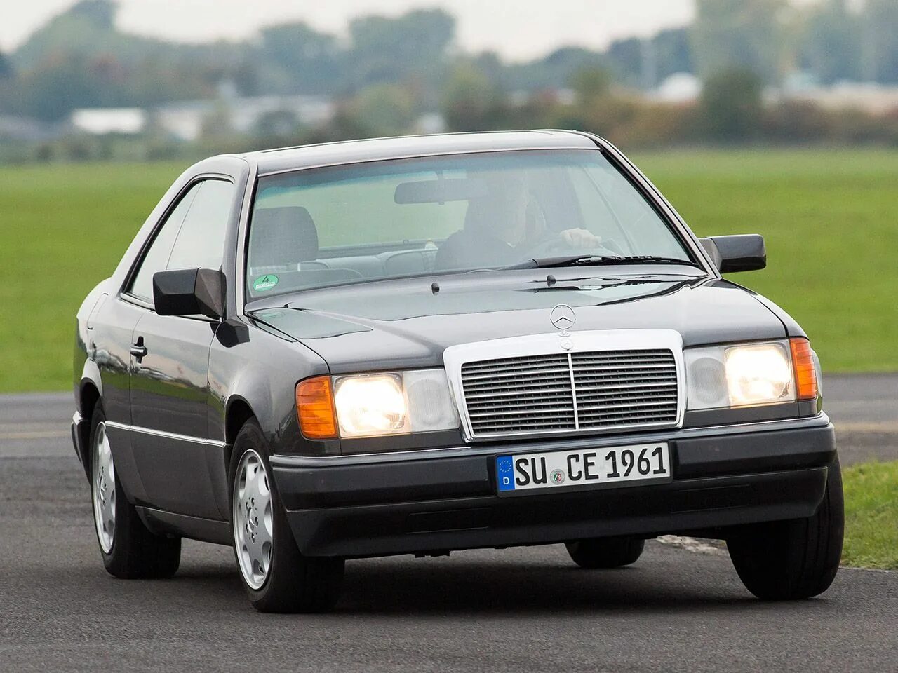 мерседес бенц 124. мерседес 124 кузов. мерседес 124 брабус. мерседес 124 1994. мерседес бенц 124 купе.