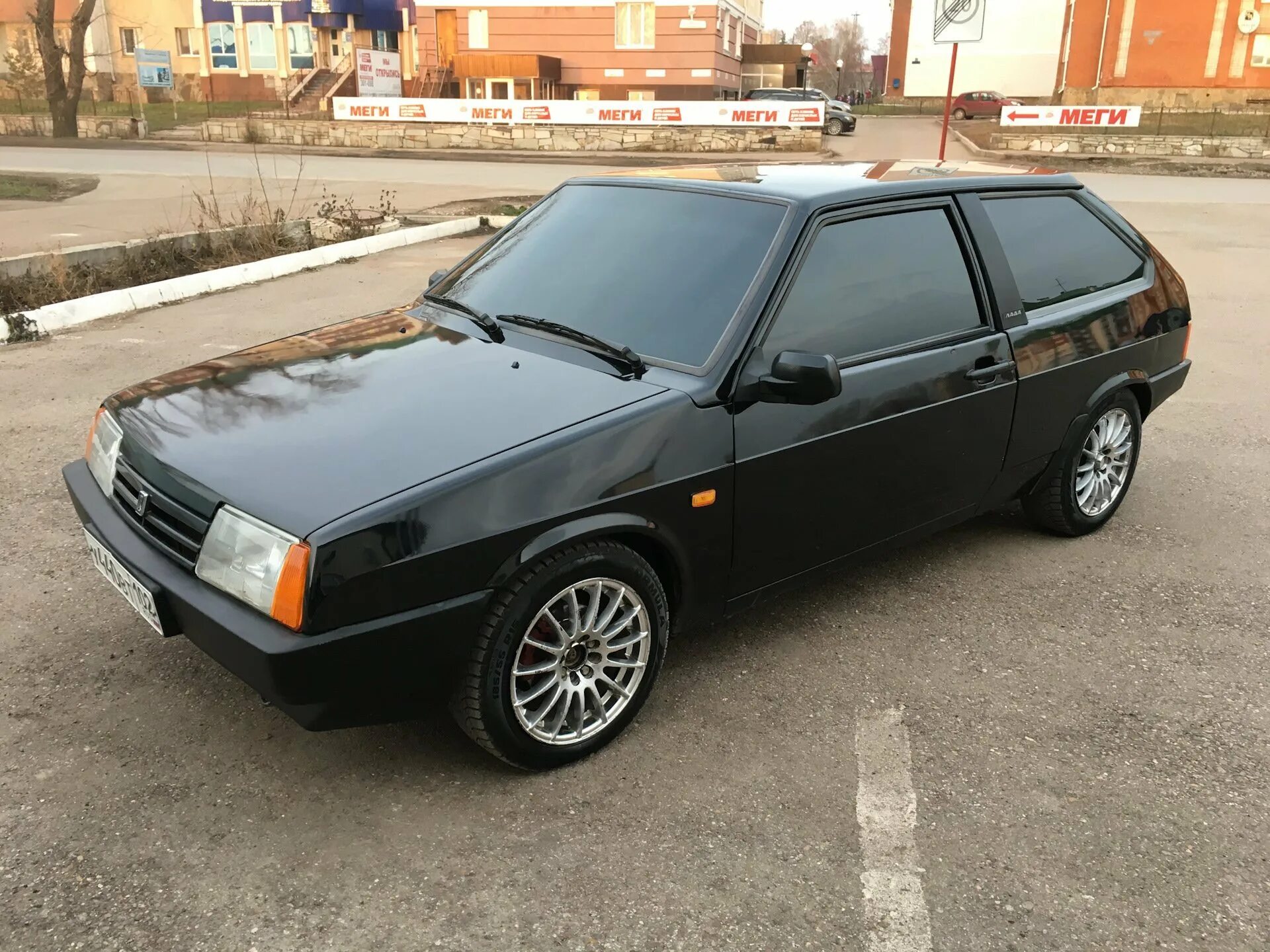 Ваз 2108. Ваз 2108. Эльтерес нуржанов актер. Ваз 2108 cabrio. Восемь стоящих.