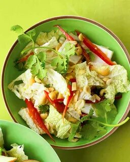 Жареная пекинская капуста с курицей