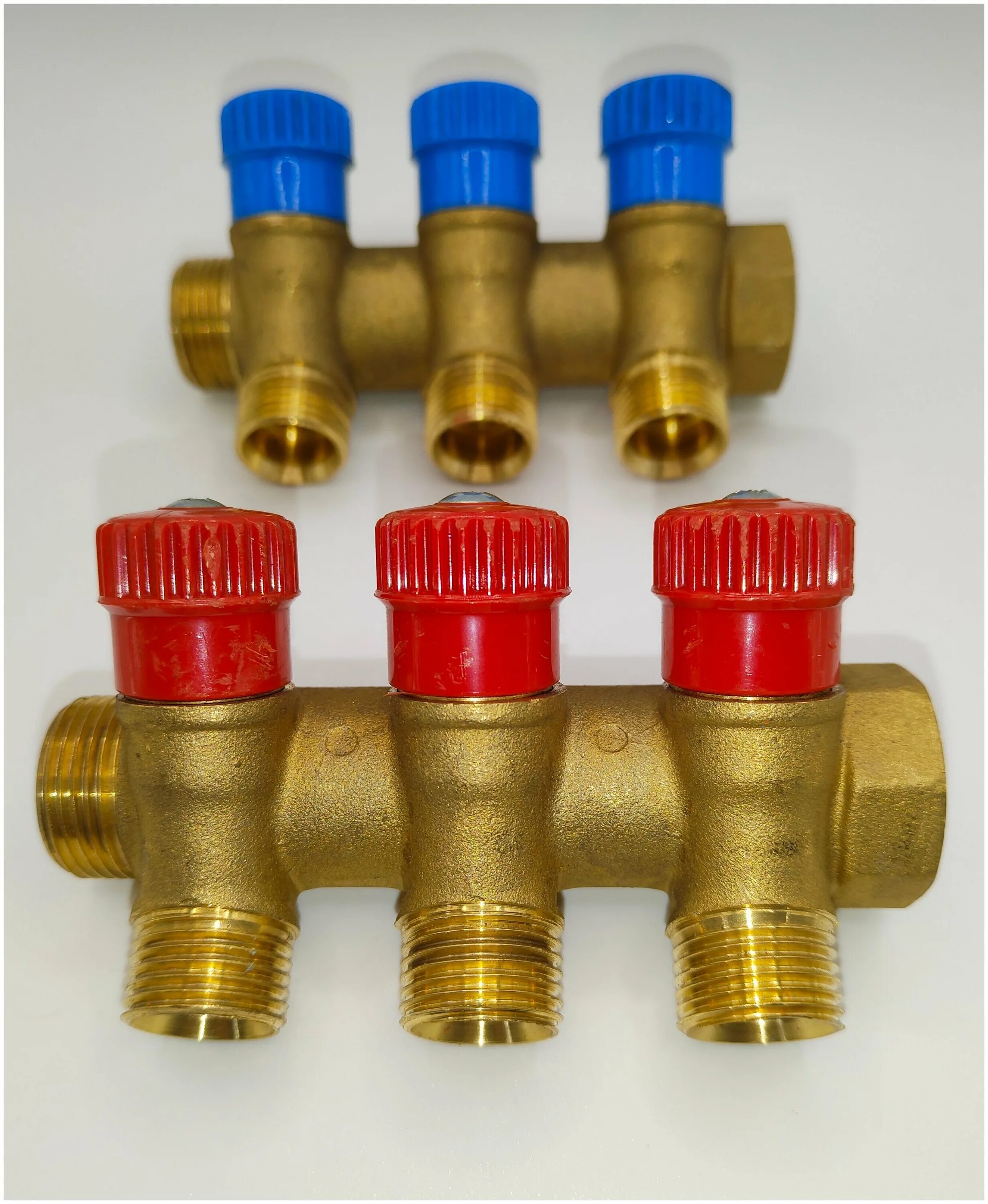 Коллектор uni-fitt 411n3240. Коллектор с регулирующими вентилями 3 4. Коллектор с регулирующими вентилями 3 4. Коллектор с рег. Вентилями, 3/4"х2 вых.