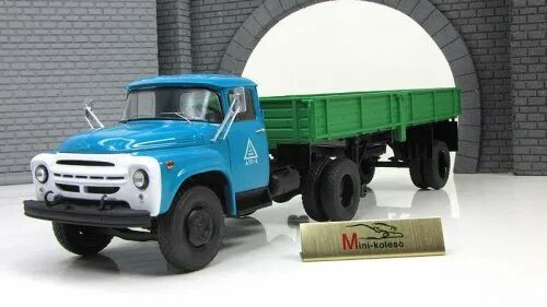 Коллекционная модель зил 130. Зил-130 с одаз-885. модель зил 130в1.