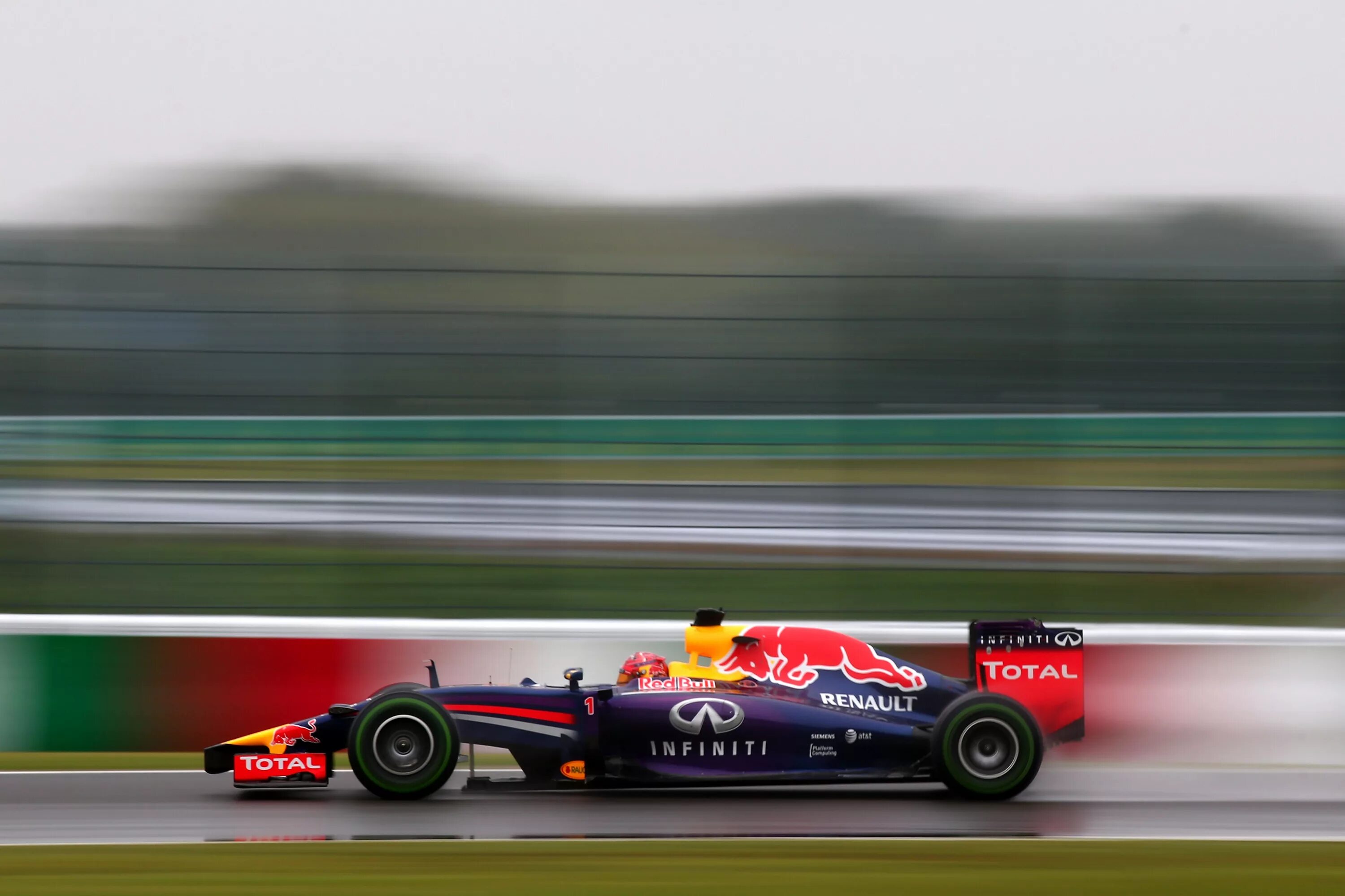 Red bull f1 Спонсоры. Red bull rb10 Vettel. Спонсоры команд формулы 1.