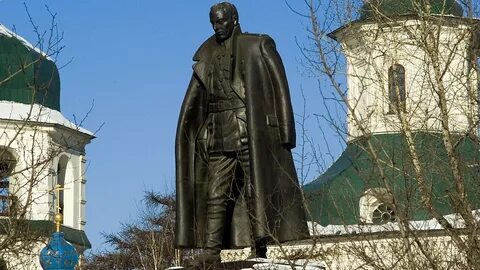Памятник колчаку