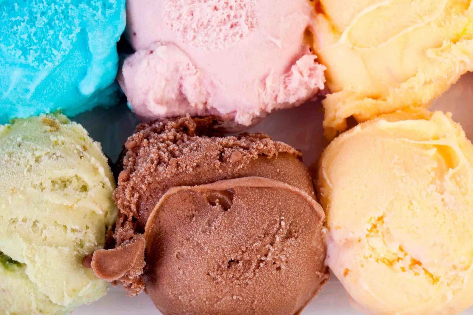 Мороженое фото. Мороженое айс Крим. Крем брюле джелато. Мороженщик Ice Cream. Мороженое на развес.