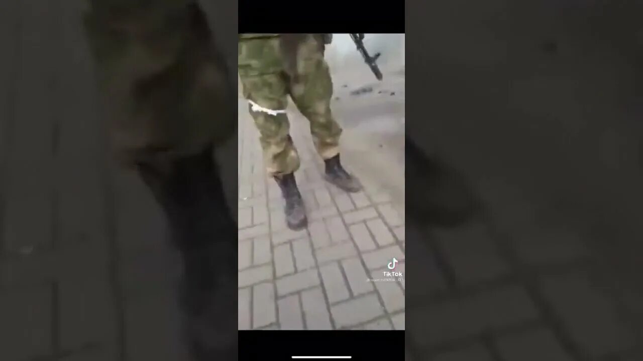 Стакан семечек. Карманов семечки. Семечки в кульке. Карманов семечки. Положи семечки в карман.