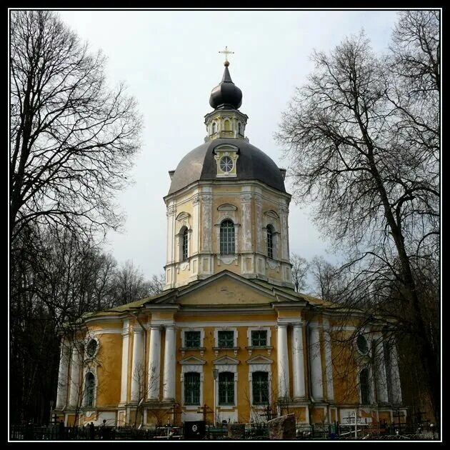 храм в вороново. храм спаса нерукотворного образа вороново. москва, вороново. спасская церковь в усадьбе вороново. храм в вороново.