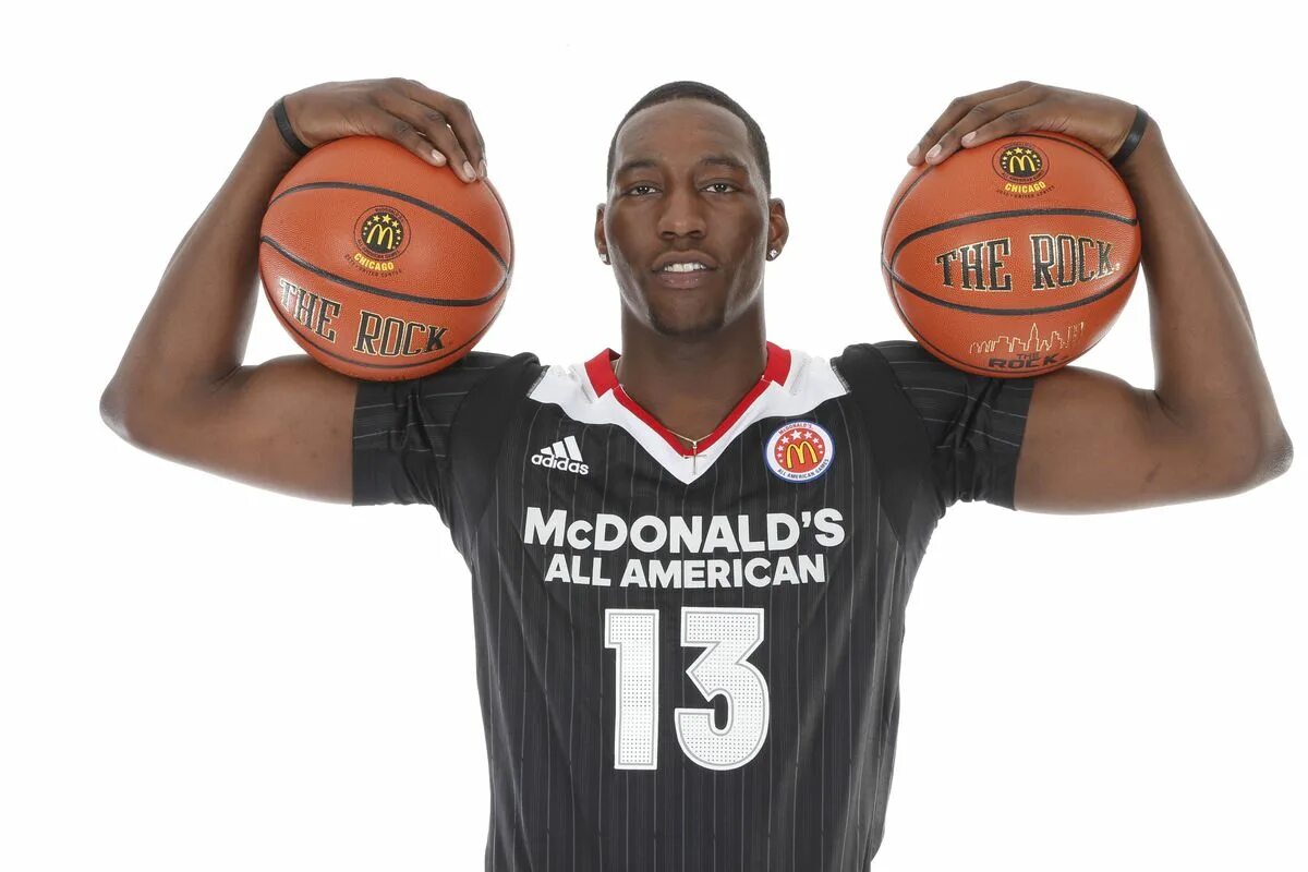 La bam. Adebayo баскетболист. бэм адебайо арт. bam adebayo jersey. bam adebayo height.