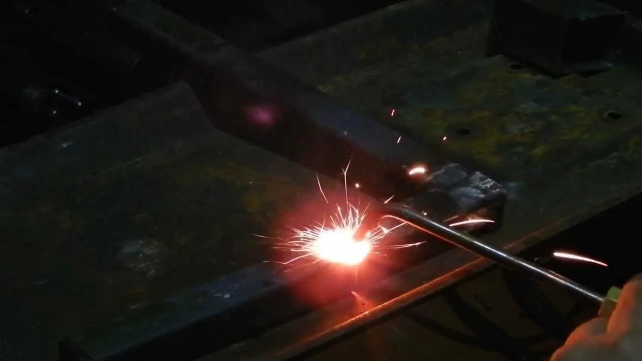 Электролизная сварка. Атомно водородная сварка. Водородная сварочная станция. Электролизная горелка. Водородная сварка.