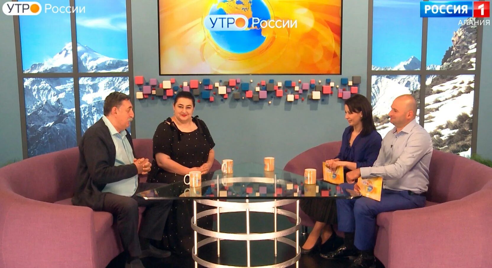 Ведущая канала алания иристон. Наира касаева гтрк алания. Журналист сабина осетия ирыстон. Алана тедеева ведущая алания. Вгтрк алания.