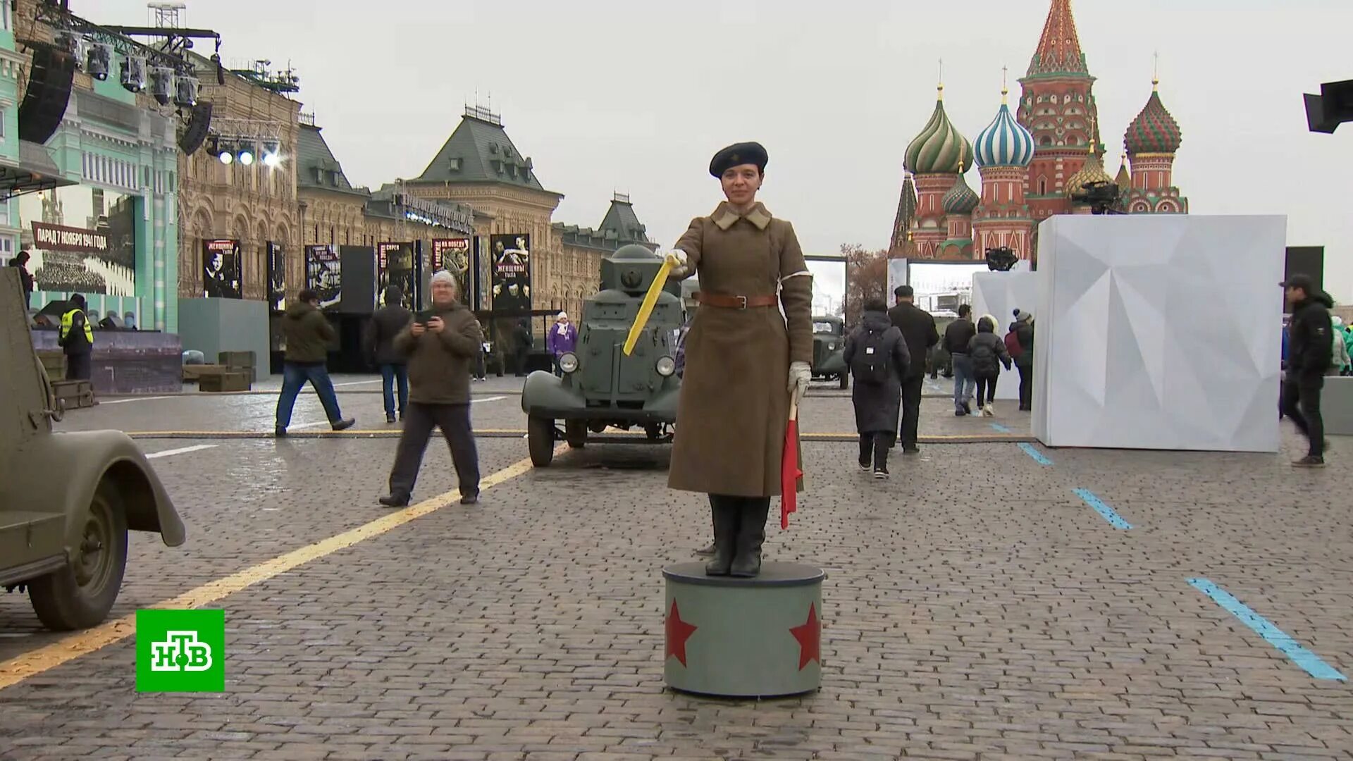 10 лет параду. Парад в Москве 7 ноября 1941. Парад на красной площади в Москве 2022. Парад на площади. Площадь.