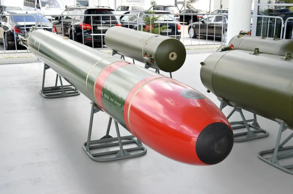Шквал скоростная подводная ракета. Торпеда ва-111 «шквал». Торпеда ва-111 «шквал». Шквал скоростная подводная ракета. Торпеда шквал.