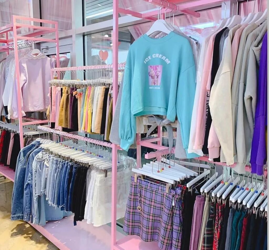 магазин одежды в корее. магазин одежды в корее. магазин одежды корейских дизайнеров. корейские бутики одежды. корейские бутики одежды.