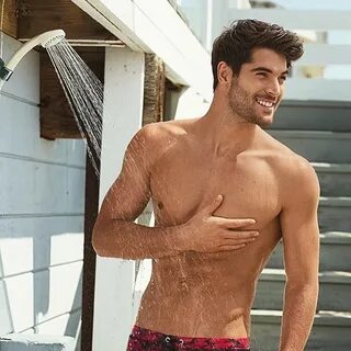 12. Nick Bateman. scontent-frx5-1.cdninstagram.com. 
