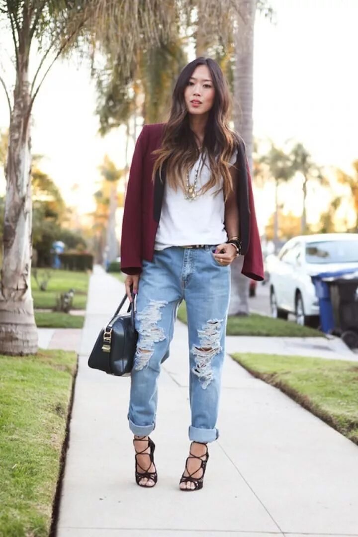 Женственный образ с джинсами. Одевать джинсы фото. Одевать джинсы фото. Красивый образ в джинсах. Одевать джинсы фото.