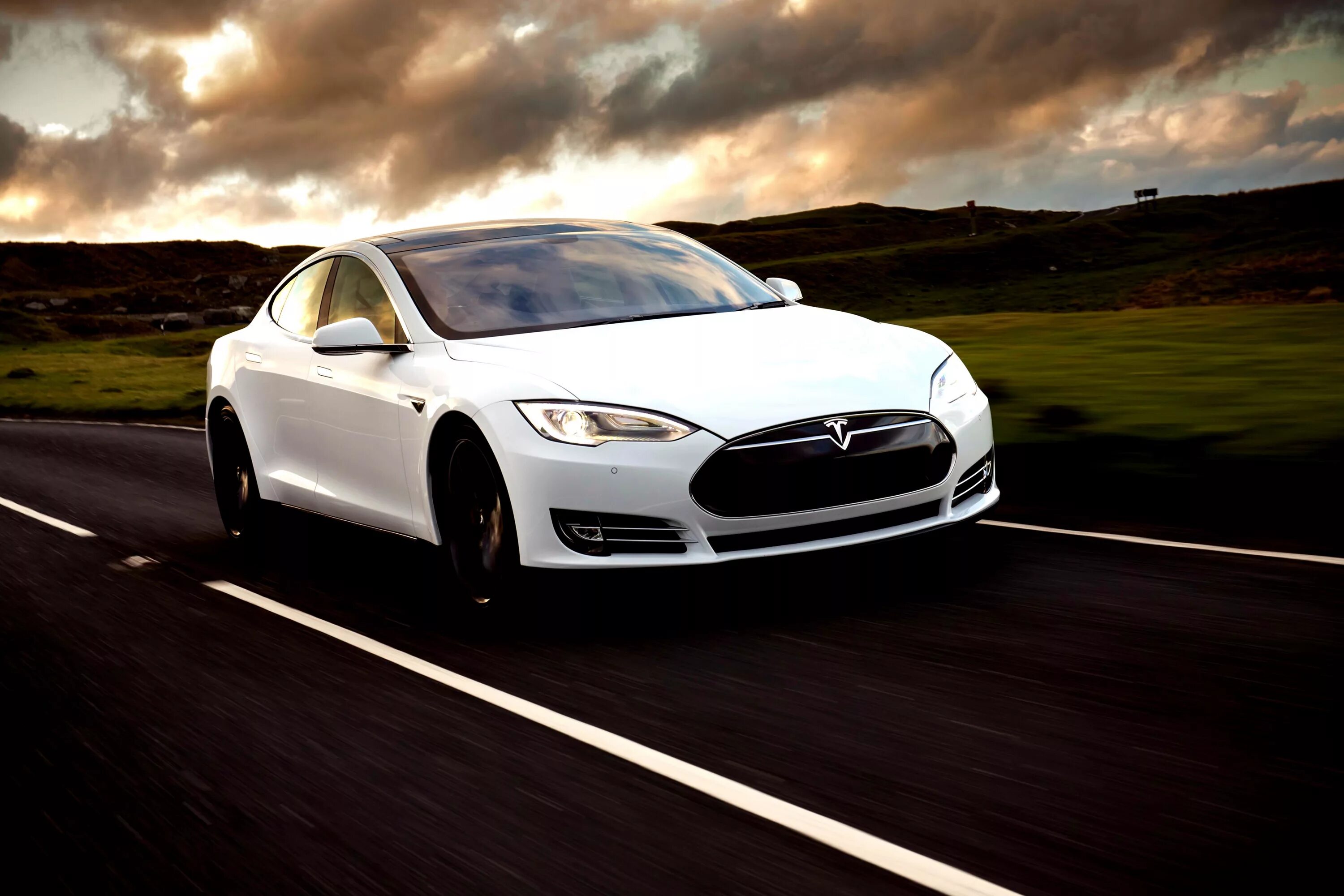 Электромобиль Тесла. Тесла модель s. Электромобиль Tesla model s. Tesla Motors автомобили Tesla. Модель s автомобиль