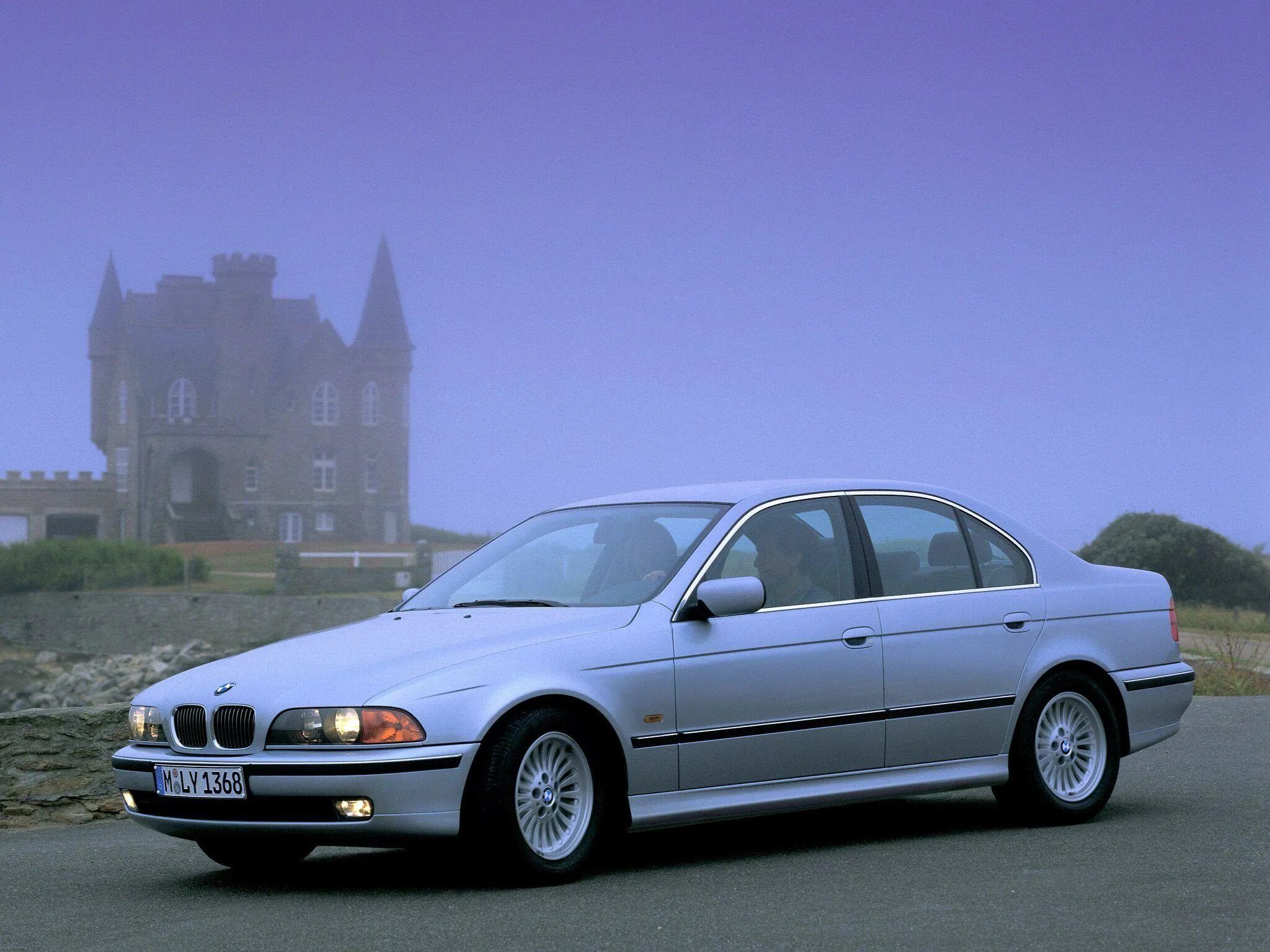 39 99 г. BMW e39 2000. BMW 5 e39. БМВ 5 е39 2000. BMW e39 sedan.