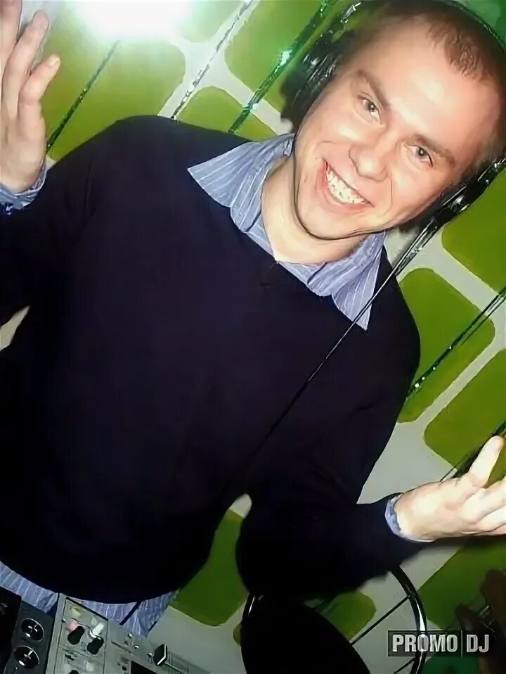 Alex menco different. Алекс менко. алекс менко череповец. alex menco dj.