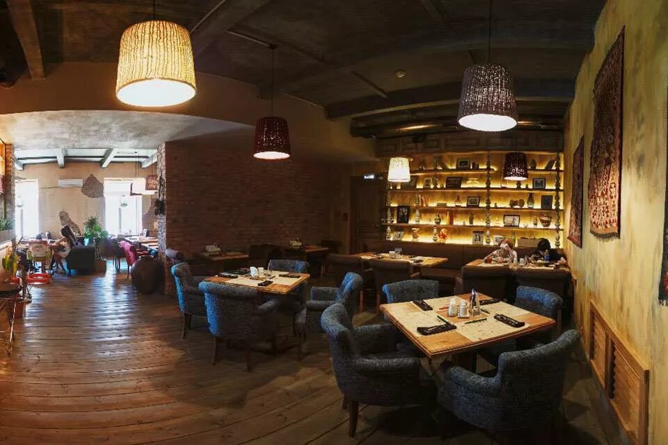 Каре якутск. Ресторан леман якутск. Якутия рестораны каре. Карри ресторан. Якутия рестораны каре.