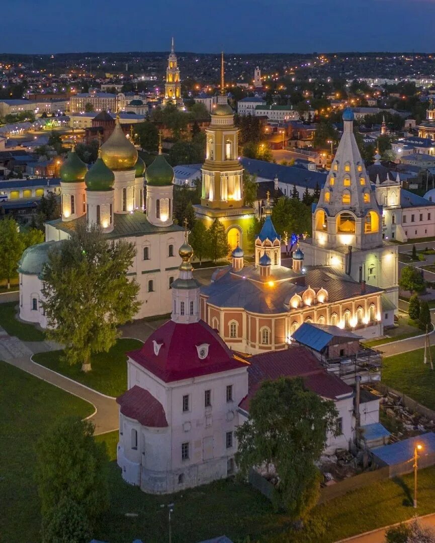 Солнечногорск московская область парк. Коломенский кремль с высоты птичьего полета. Гремучий родник сергиев посад. Куда сходить москва московская область. Саввино-сторожевский монастырь звенигород фото.