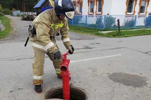 Сайт работа тобольск. Добровольная пожарная охрана. пожарные тобольска. день пожарной охраны тобольск. тобольский спасательный отряд.