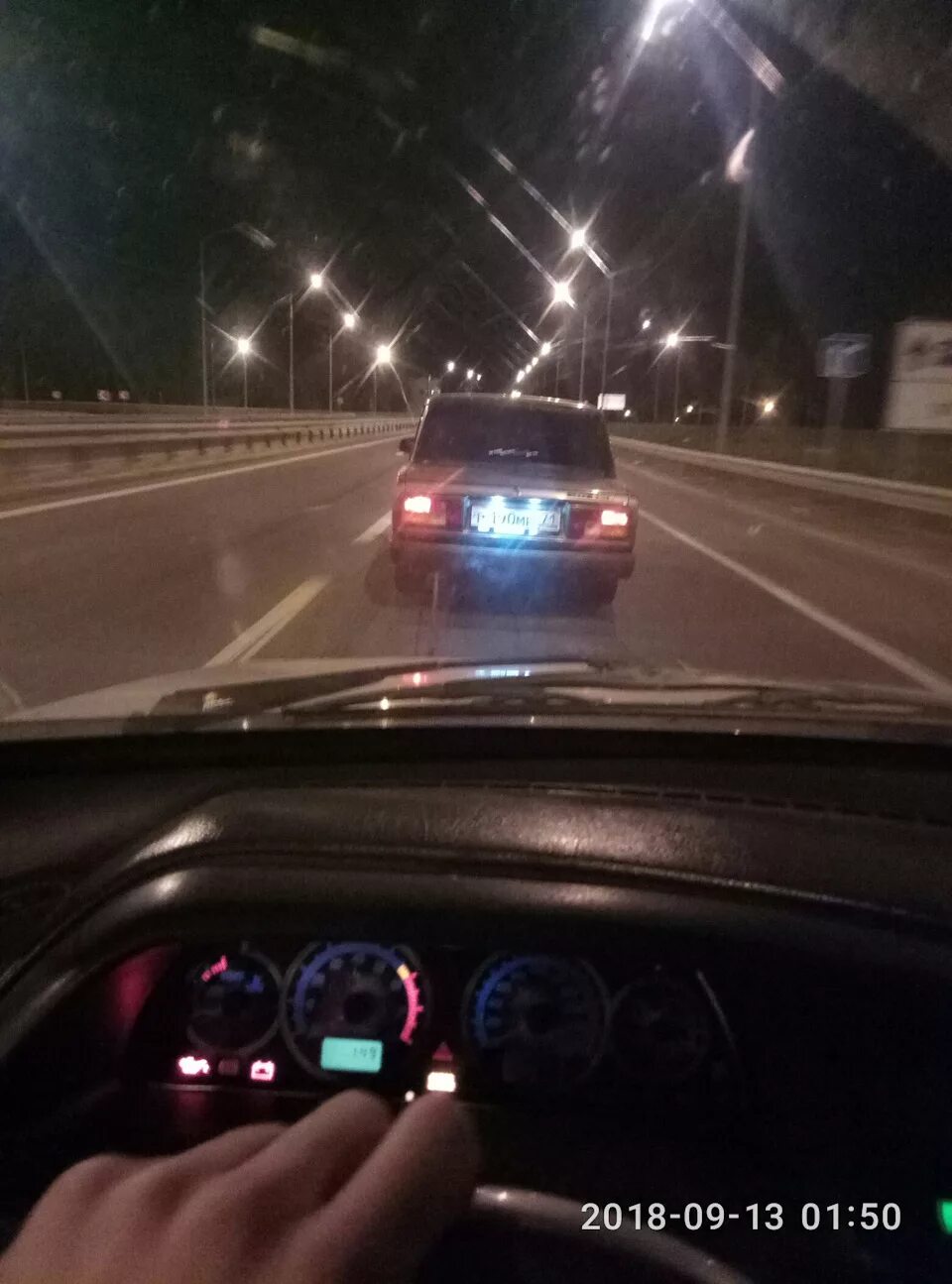 Песня по трассе за рулем автоваза. Ваз 2107 фсо опер стайл. Песня по трассе за рулем автоваза. Под сотку музыка. Жорик ревазов мазда 5.