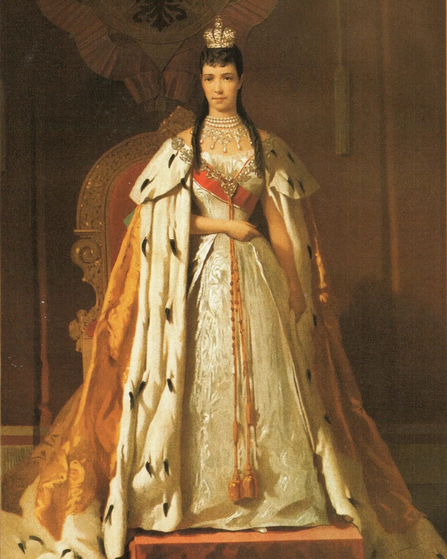 Императрица фото. Мария Федоровна Императрица коронация. Коронационный портрет Марии Федоровны. Коронационное платье Марии Федоровны 1881. Коронационный портрет Екатерины 2.