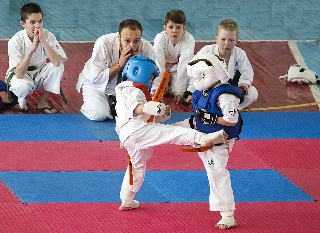 Зал карате пермь. Пермская федерация каратэ киокушинкай. Сдюсшор киокушинкай пермь. Карате пермь киокушинкай. Пермская федерация каратэ киокушинкай.