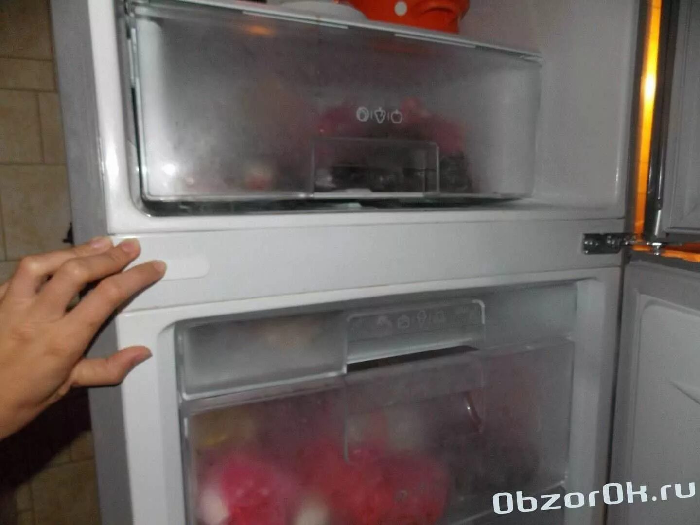 Греется холодильника морозилки