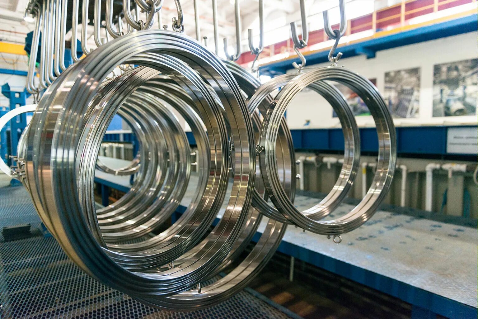 Хим никель покрытие. Латунирование гальваника. Металл покрытие никель. Никелирование меди. Металл покрытие никель.