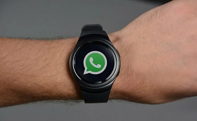 Как установить на часы галакси вотч. Samsung Galaxy watch 4 ватсап. Часы с WHATSAPP. Самсунг вотч 5. Ватсап на смарт часах самсунг.