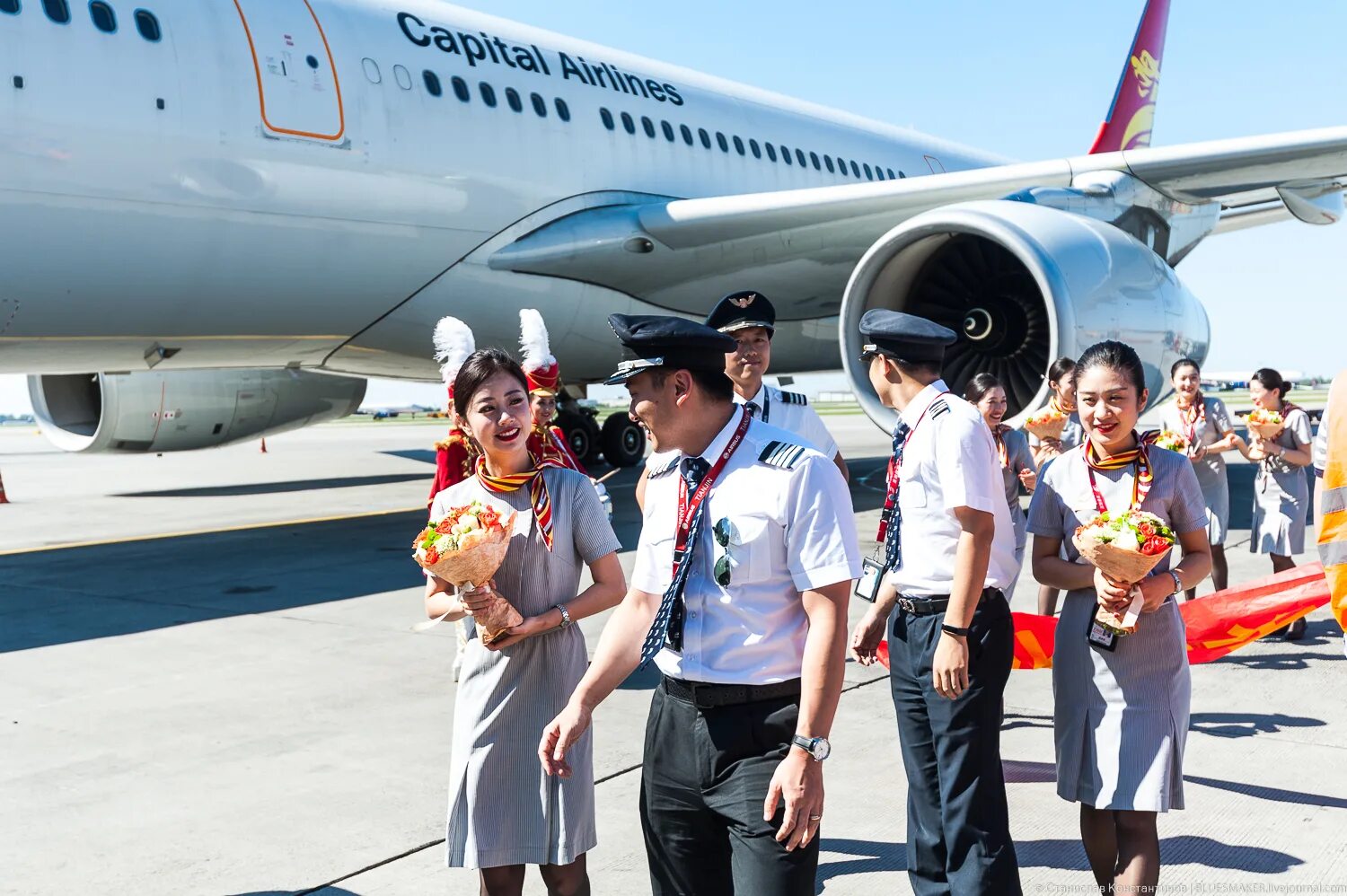 Beijing capital airlines. Dae capital авиакомпания. Кэпитал эйрлайнс. Китайские авиакомпании. Beijing capital airlines baggage.