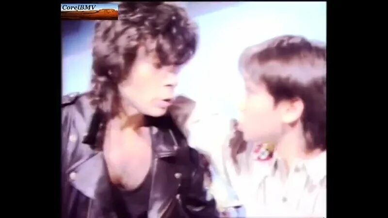 кар мэн звуковой агрессор клип. олег и родион газмановы танцуй пока молодой. олег и родион газмановы танцуй пока молодой. родион газманов. олег газманов 1992.