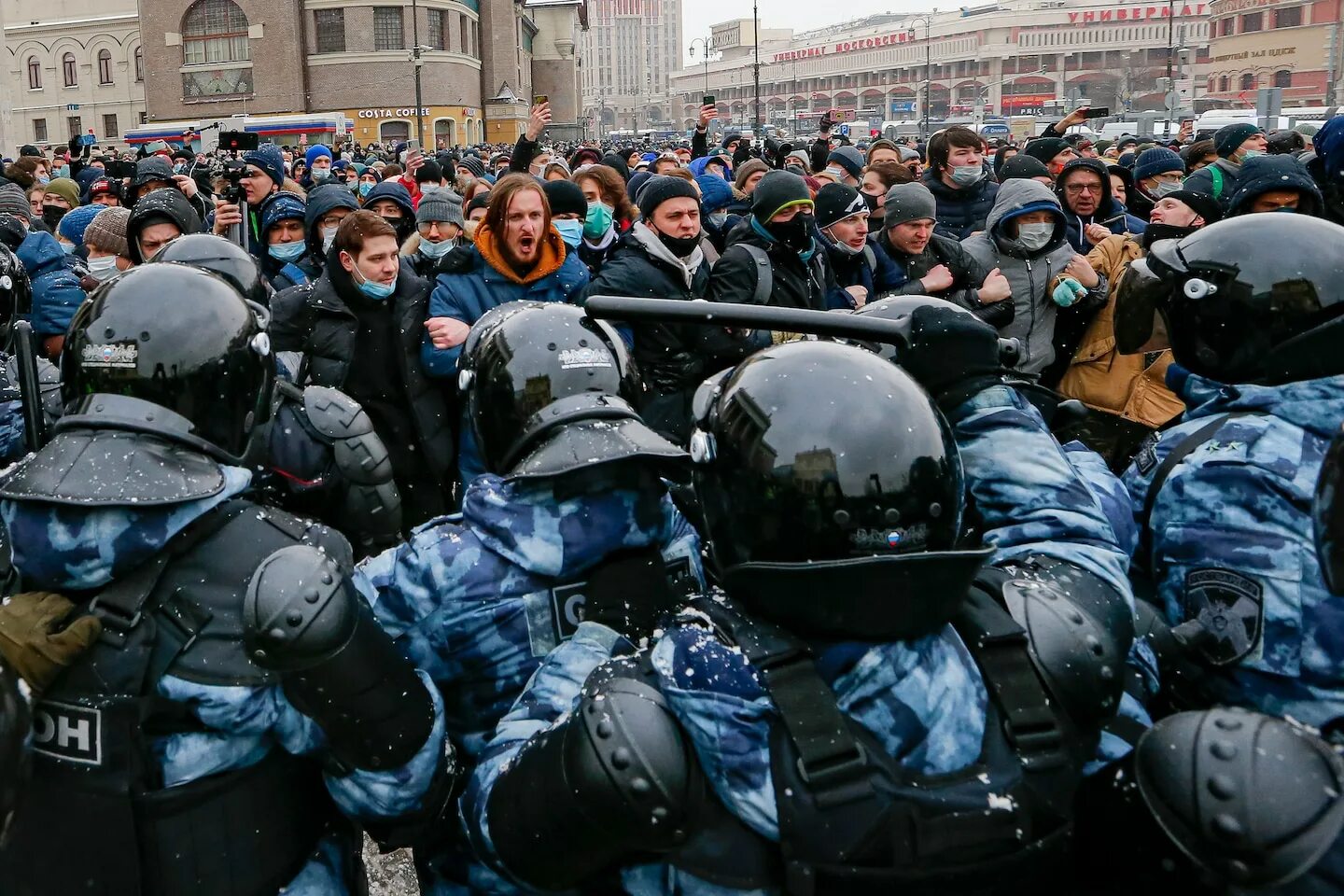 Под еще свежими впечатлениями от московских волнений